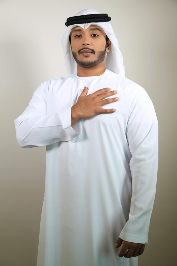 Emirati Kandura Shikibo